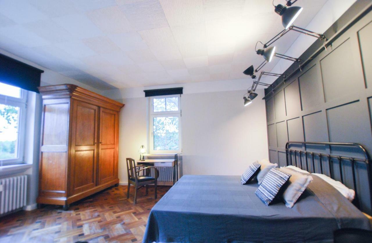 Alte Schule Gaestehaus - The Principal'S Rooms Appartment Bitburg Exterior photo